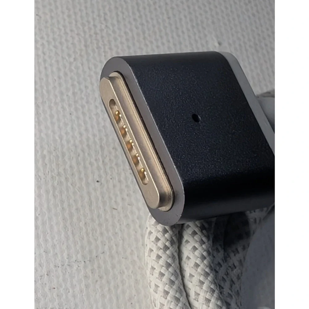 LISEN USB-C to Magnetic Charging Cable Braided White for MacBook Air Pro